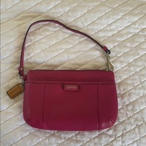 Coach Bags - Coach wristlet Coach Bags - Coach wristlet